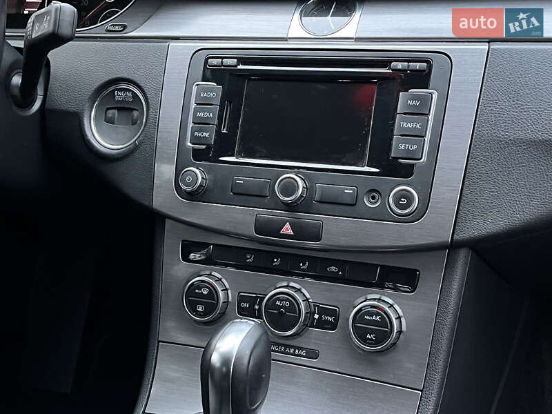 Седан Volkswagen Passat 2012 в Луцке фото 26 Седан Volkswagen Passat 2012 в Луцке