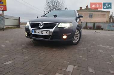 Седан Volkswagen Passat 2006 в Березному