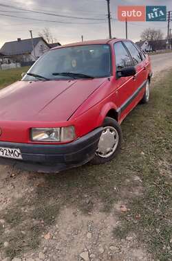 Седан Volkswagen Passat 1990 в Чернівцях