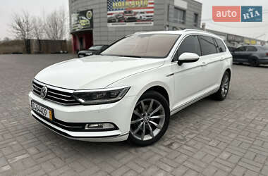 Универсал Volkswagen Passat 2015 в Запорожье