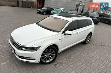 Универсал Volkswagen Passat 2015 в Запорожье