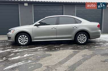 Седан Volkswagen Passat 2011 в Чернигове