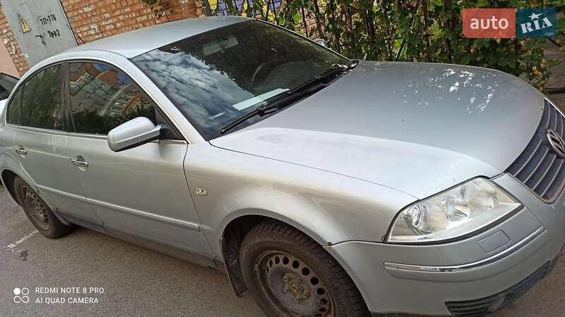 Седан Volkswagen Passat 2004 в Вінниці