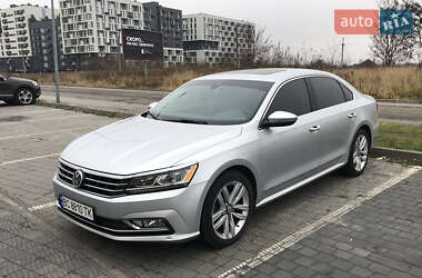 Седан Volkswagen Passat 2017 в Львові