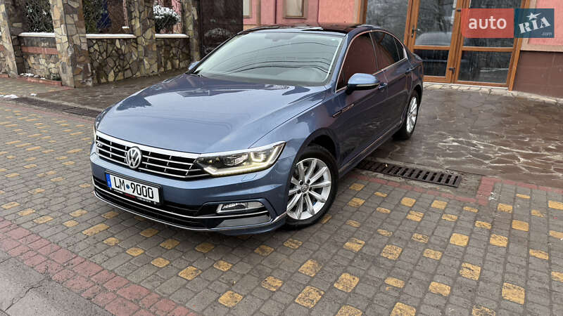 Седан Volkswagen Passat 2015 в Сваляве
