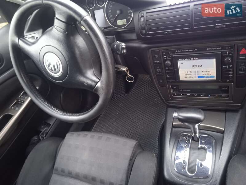 Універсал Volkswagen Passat 2003 в Верховині