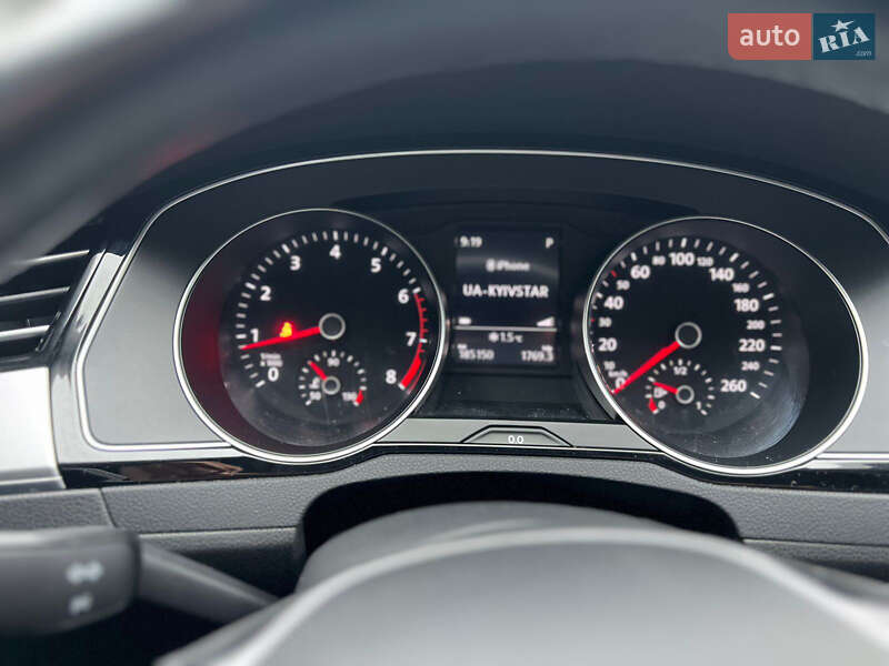 Седан Volkswagen Passat 2015 в Києві