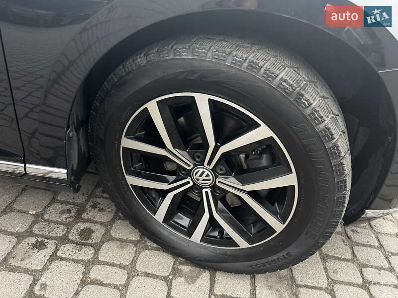 Седан Volkswagen Passat 2017 в Львове фото 7 Седан Volkswagen Passat 2017 в Львове