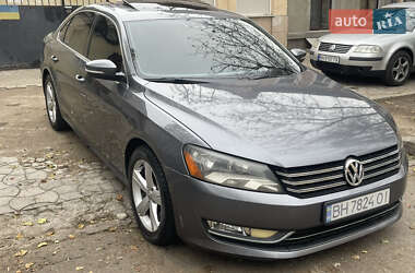 Седан Volkswagen Passat 2014 в Одесі