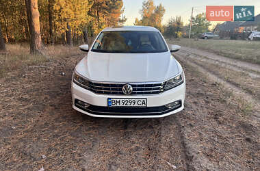 Седан Volkswagen Passat 2016 в Сумах