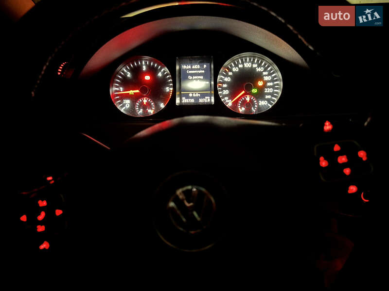 Универсал Volkswagen Passat 2014 в Каменец-Подольском