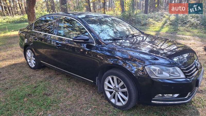 Седан Volkswagen Passat 2012 в 