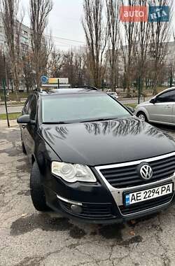 Універсал Volkswagen Passat 2005 в Запоріжжі