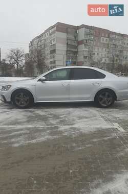 Седан Volkswagen Passat 2018 в Сумах