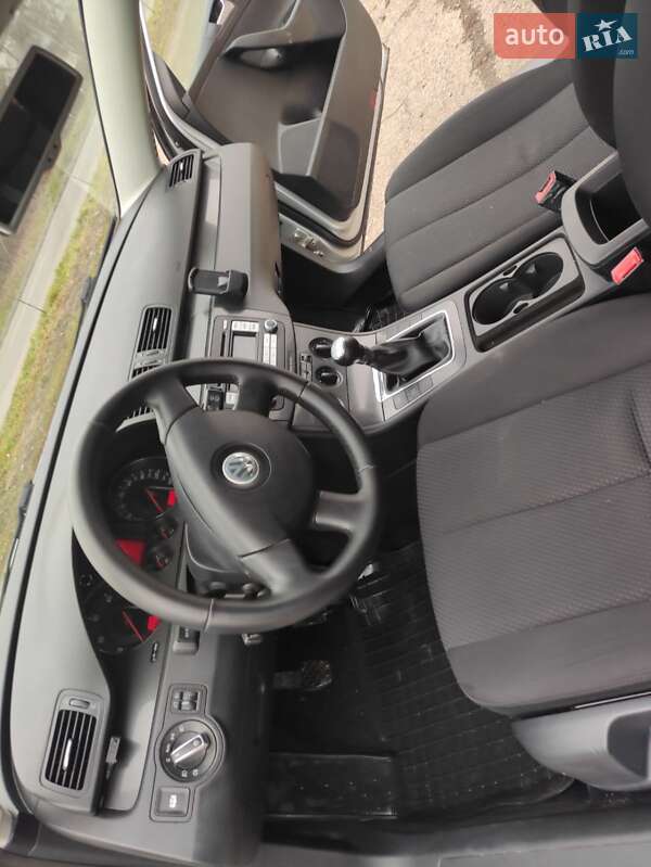 Универсал Volkswagen Passat 2006 в Коломые