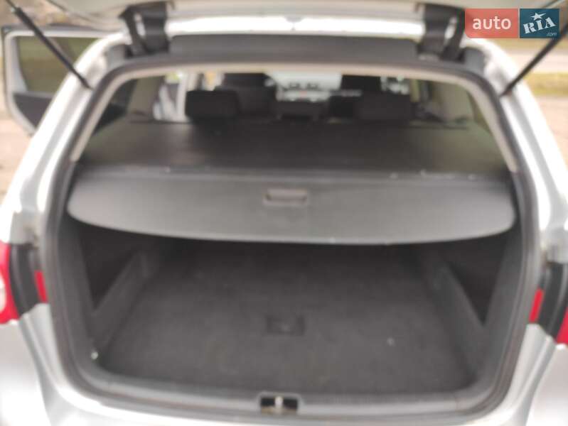 Универсал Volkswagen Passat 2006 в Коломые