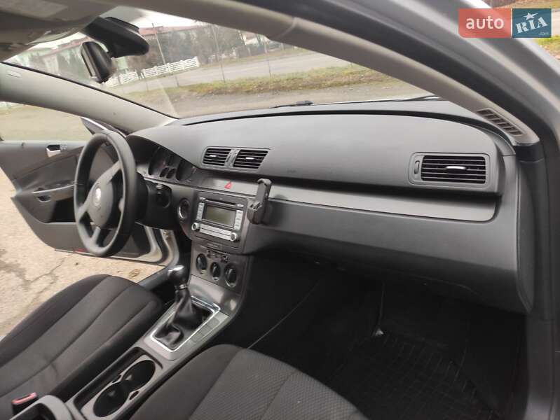Универсал Volkswagen Passat 2006 в Коломые