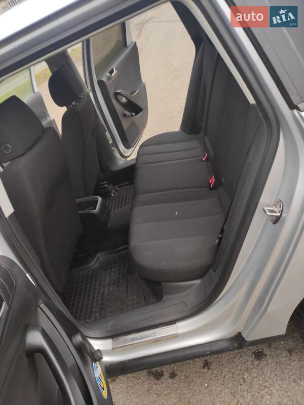 Универсал Volkswagen Passat 2006 в Коломые