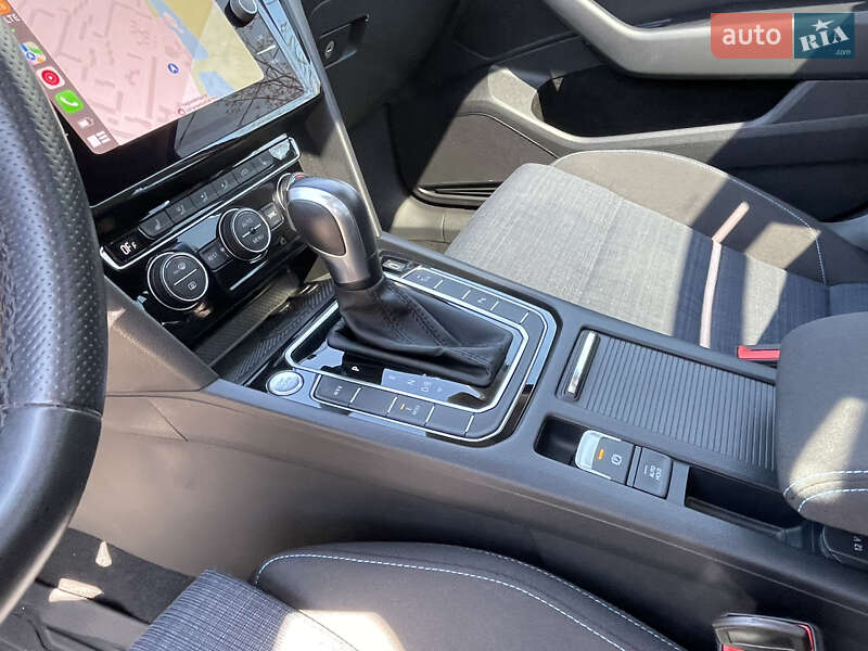 Универсал Volkswagen Passat 2020 в Черновцах