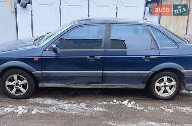 Седан Volkswagen Passat 1992 в Ирпене