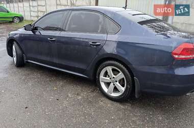 Седан Volkswagen Passat 2015 в Киеве