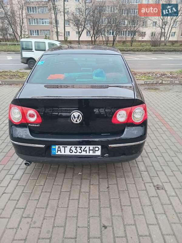 Седан Volkswagen Passat 2005 в Івано-Франківську
