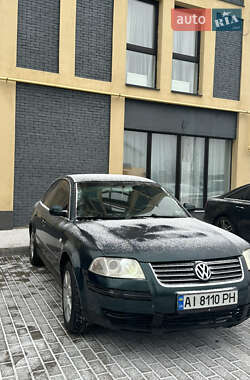 Седан Volkswagen Passat 2003 в Києві