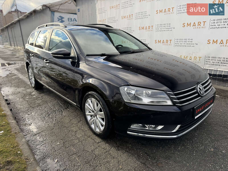 Універсал Volkswagen Passat 2012 в Києві