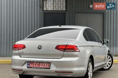 Седан Volkswagen Passat 2019 в Ужгороді