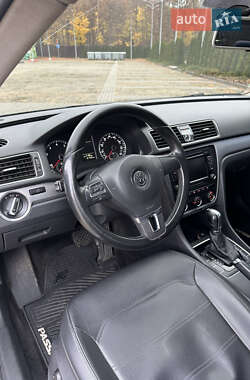 Седан Volkswagen Passat 2014 в Харькове