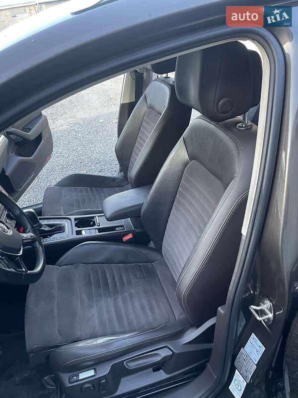 Універсал Volkswagen Passat 2015 в Кам'янець-Подільському