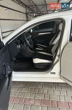 Седан Volkswagen Passat 2016 в 