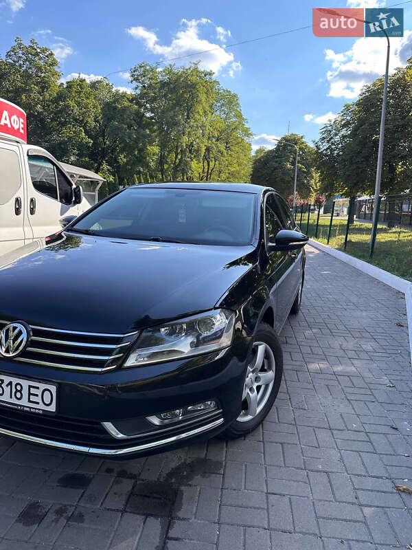 Седан Volkswagen Passat 2014 в Гайвороні