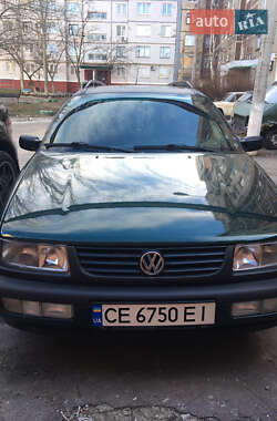 Универсал Volkswagen Passat 1996 в Дубровице