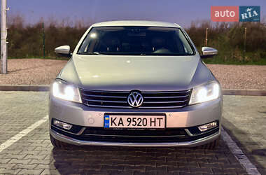 Седан Volkswagen Passat 2011 в Одессе