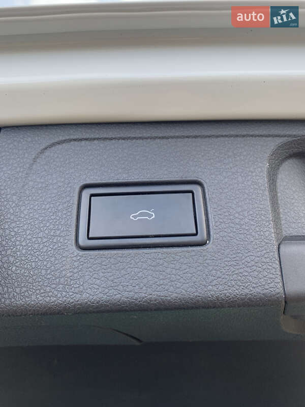 Універсал Volkswagen Passat 2018 в Івано-Франківську