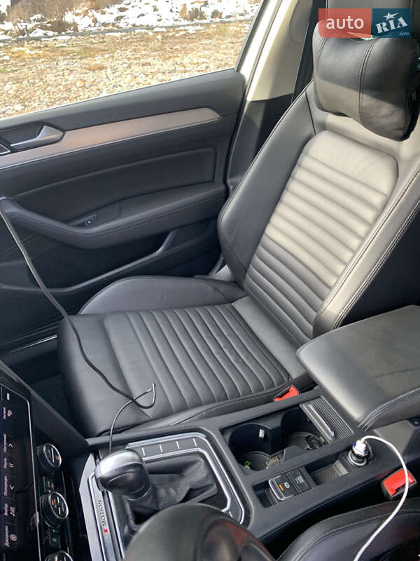 Універсал Volkswagen Passat 2018 в Івано-Франківську