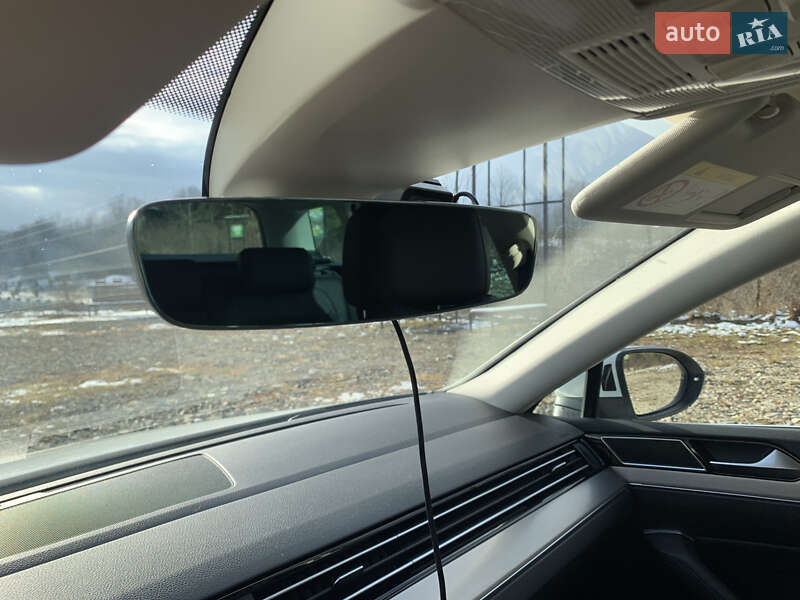 Універсал Volkswagen Passat 2018 в Івано-Франківську