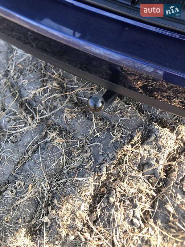 Универсал Volkswagen Passat 2010 в Бродах