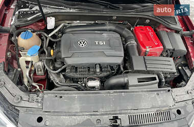 Седан Volkswagen Passat 2015 в 