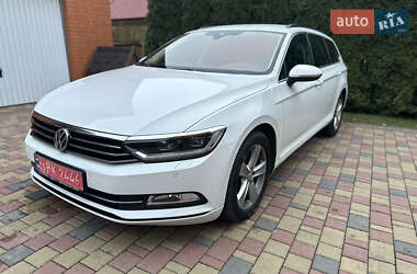 Універсал Volkswagen Passat 2015 в Луцьку