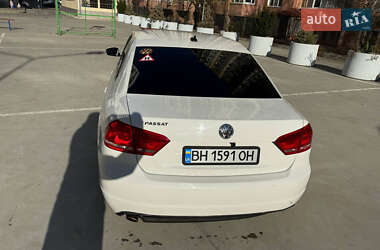 Седан Volkswagen Passat 2012 в Одессе