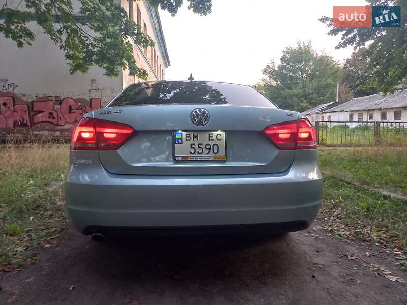 Седан Volkswagen Passat 2012 в Сумах