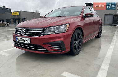 Седан Volkswagen Passat 2016 в Киеве