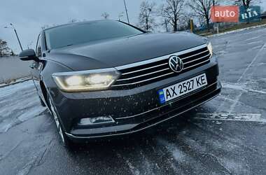 Седан Volkswagen Passat 2017 в Харкові