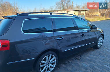 Універсал Volkswagen Passat 2010 в Городку