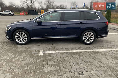 Универсал Volkswagen Passat 2017 в Стрые