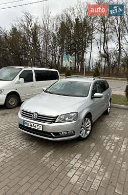 Універсал Volkswagen Passat 2012 в Тернополі