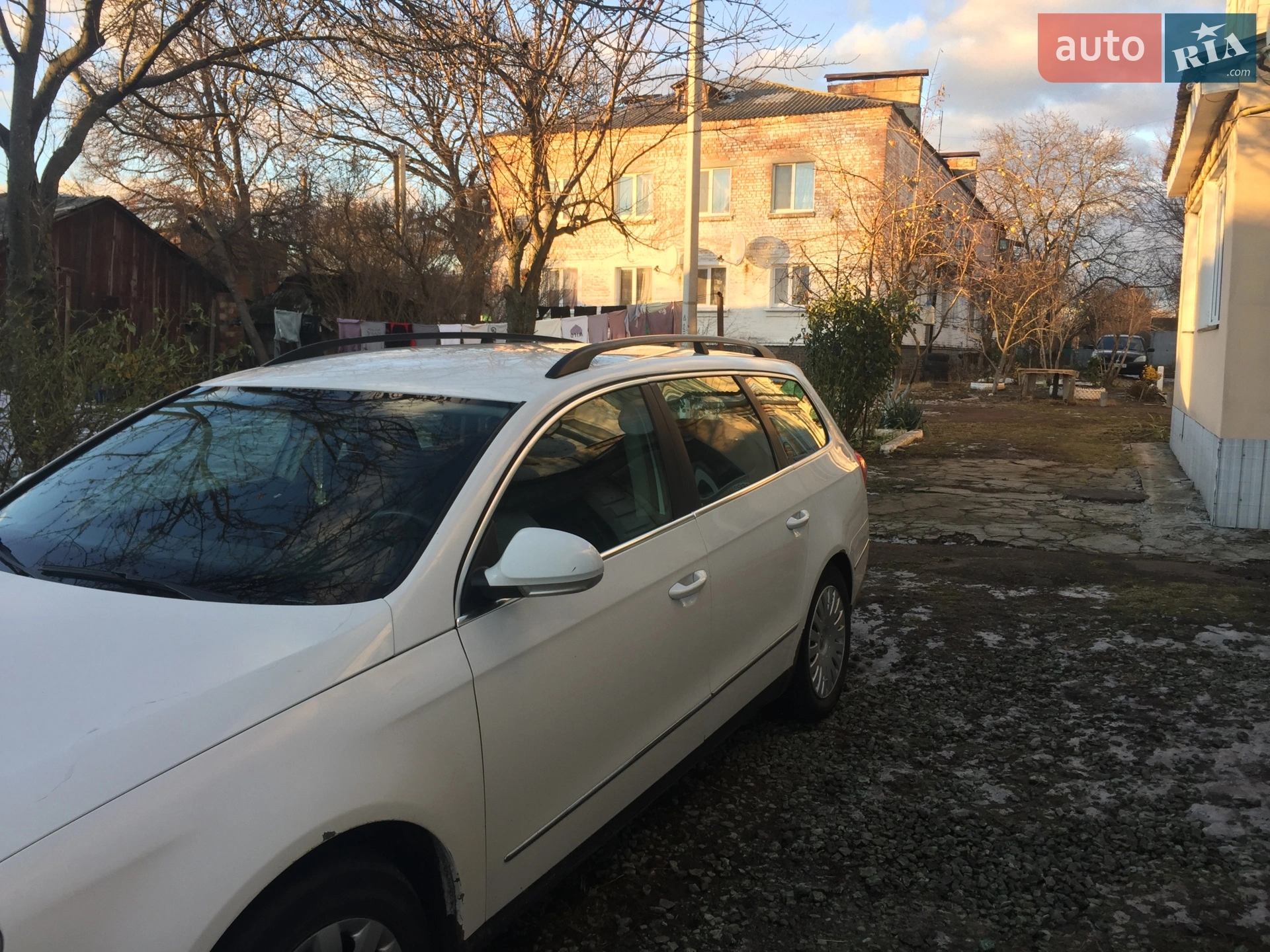 2010 Volkswagen Passat - мініатюра 3