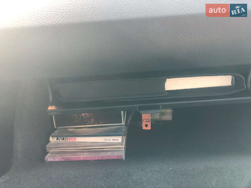 Универсал Volkswagen Passat 2014 в Жовкве